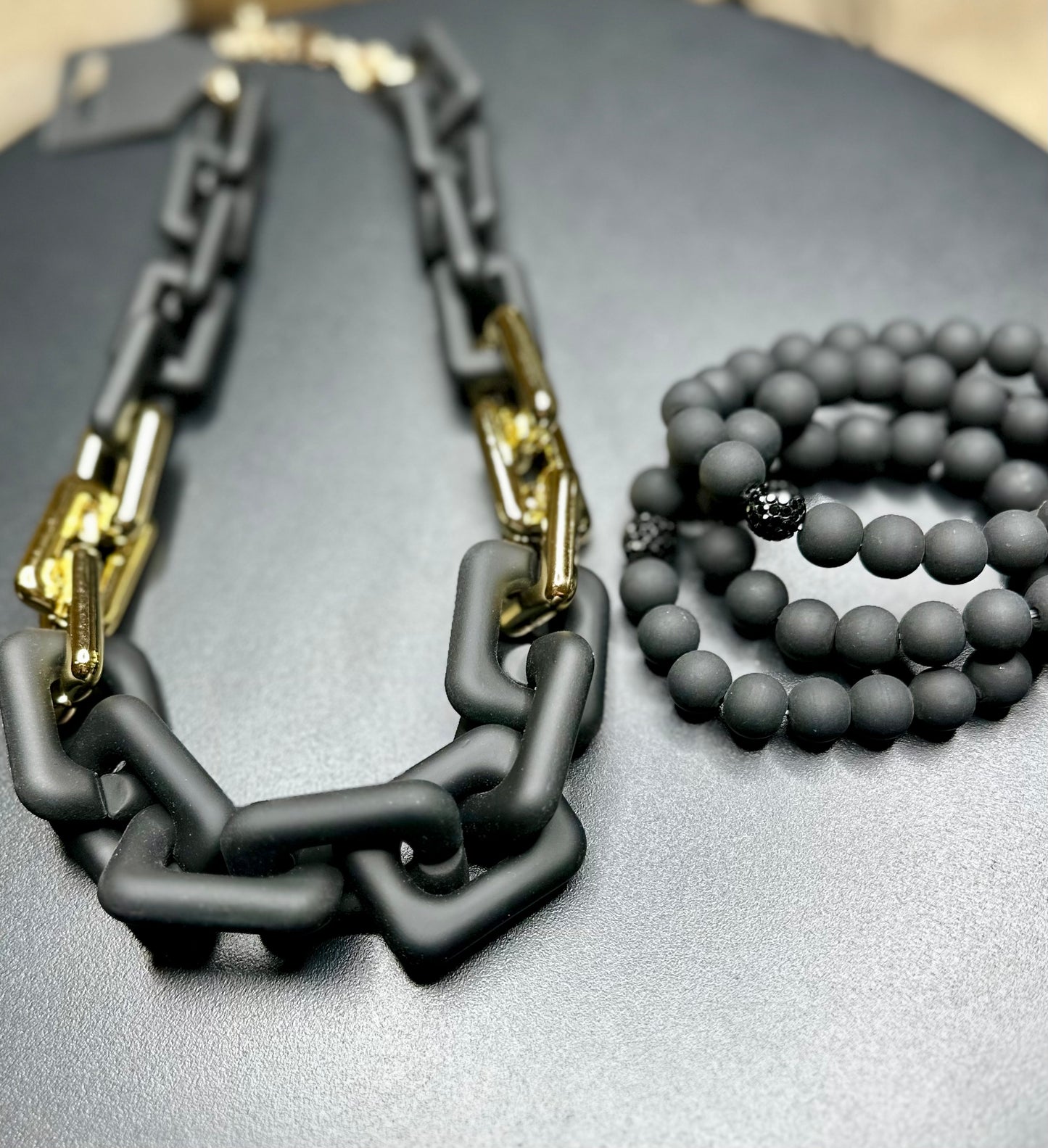Chunky Black & Gold necklace 4259