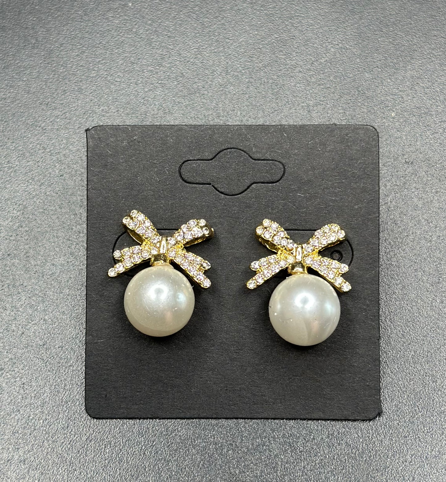 Bow and Pearl earrings